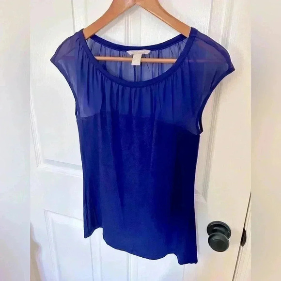 Banana Republic Tops - Banana Republic Purple Top size Small